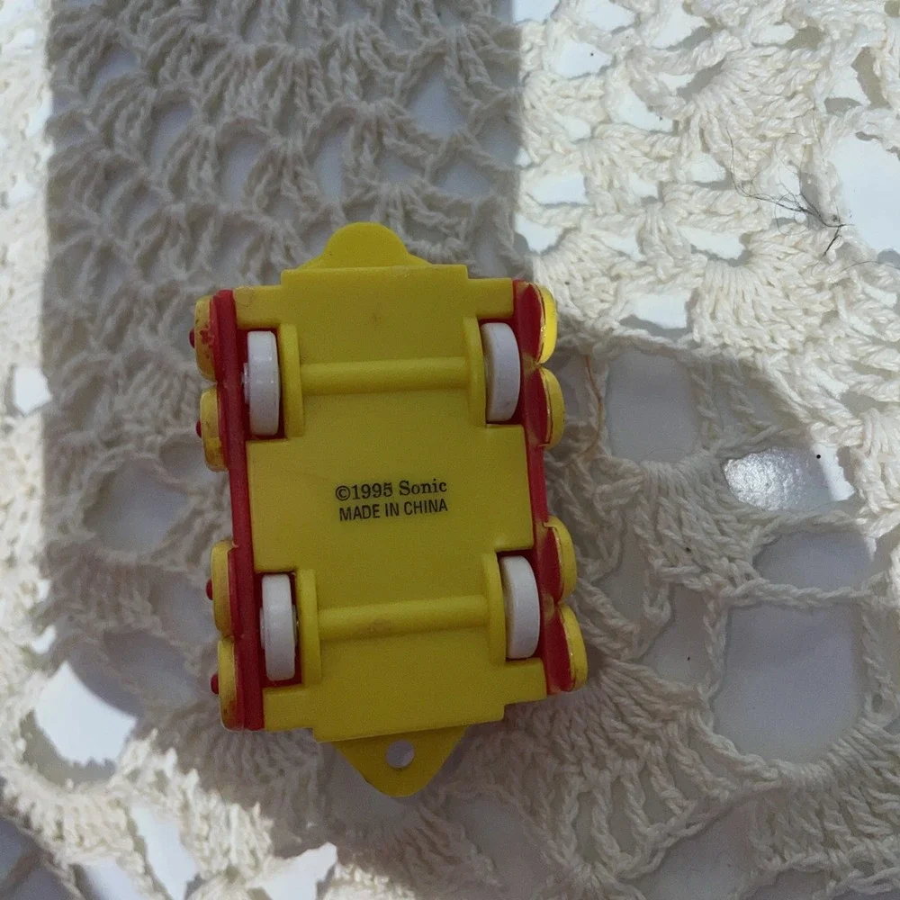 1995 HOT DOG CARGO TRAIN CAR Sonic Drive In Fast Food Toy